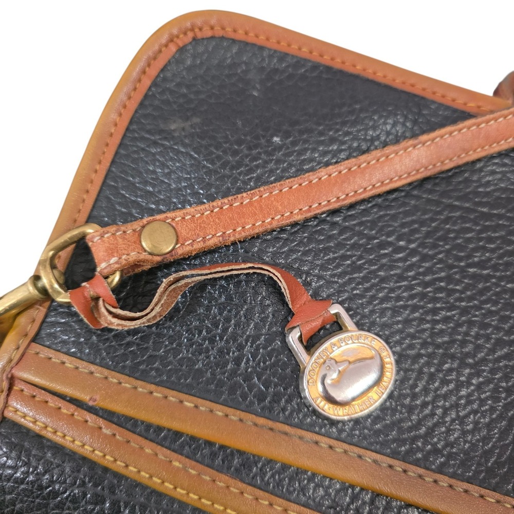 Vintage Dooney & Bourke AWL Black Tan Leather Crossbody Shoulder Bag Duck Logo - Picture 16 of 16